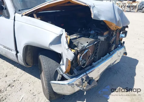 1988 Chevrolet Gmt-400 C2500 из США, поврежденный, VIN 1GCFC24H4JZ186099